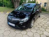 Opel Zafira Opel Zafira, z najbogatszym wyposażeniem