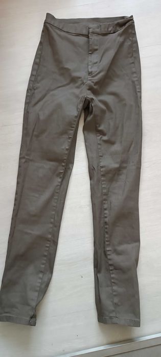 Spodnie z wysokim stanem Massimo Dutti
