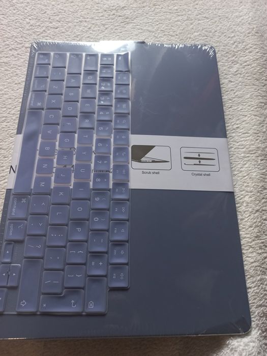 Комплект Пластиковый чехол-накладка для MacBook Air 14”