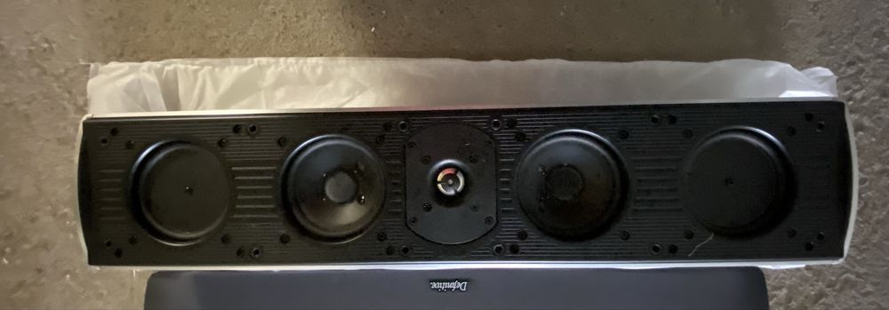 Coluna central Definitive technology mythos three