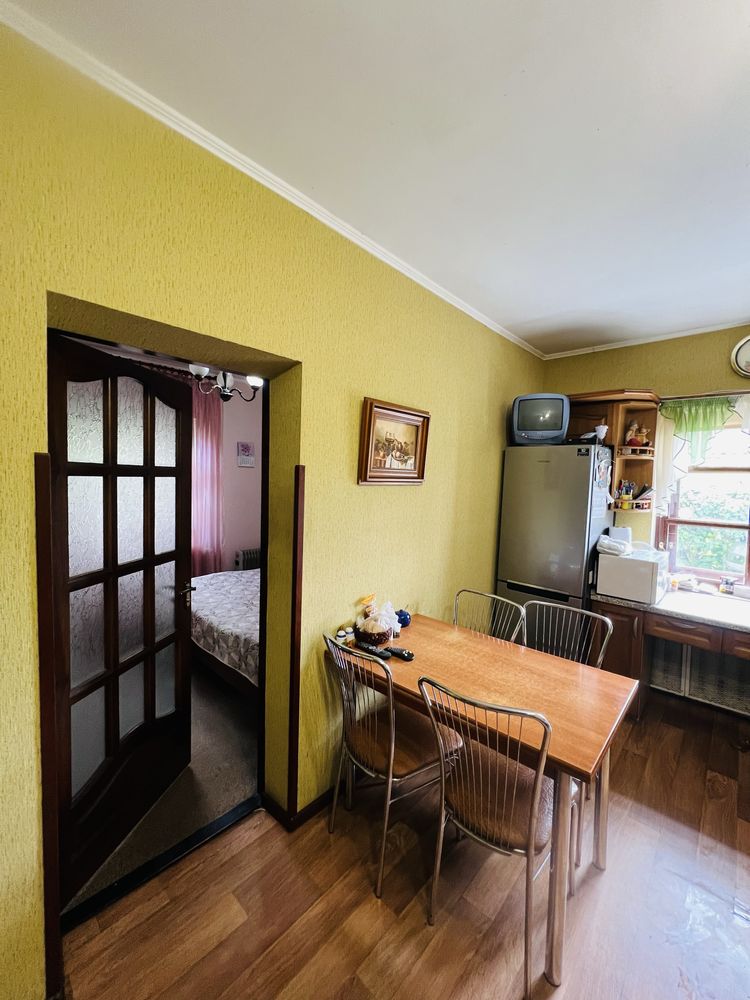 Продається 2 будинки в м.Корсунь-ШевченківськомуЧеркаська обл.