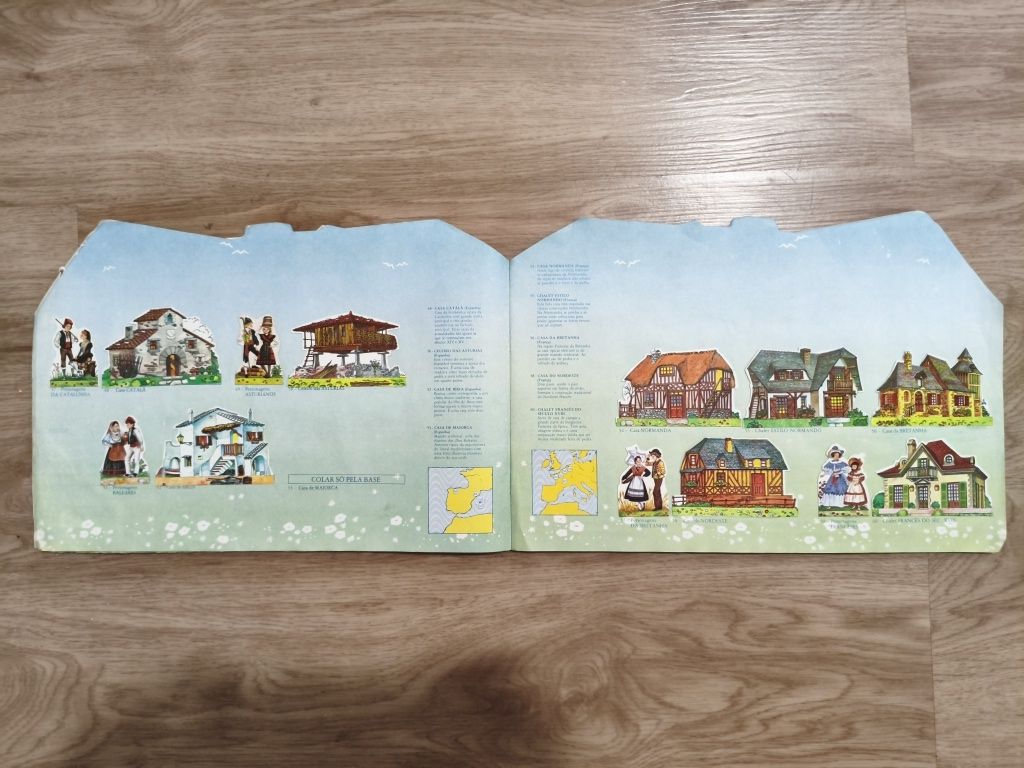 Coleção de cromos As minhas casinhas e os seus habitantes