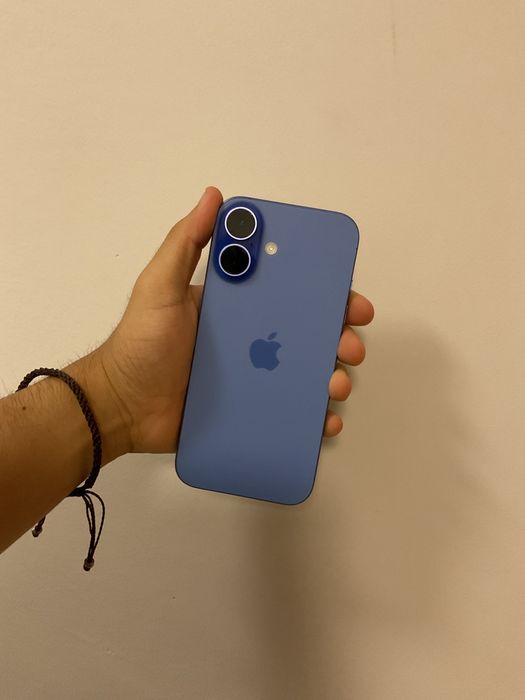 IPhone 16 Ultramarine