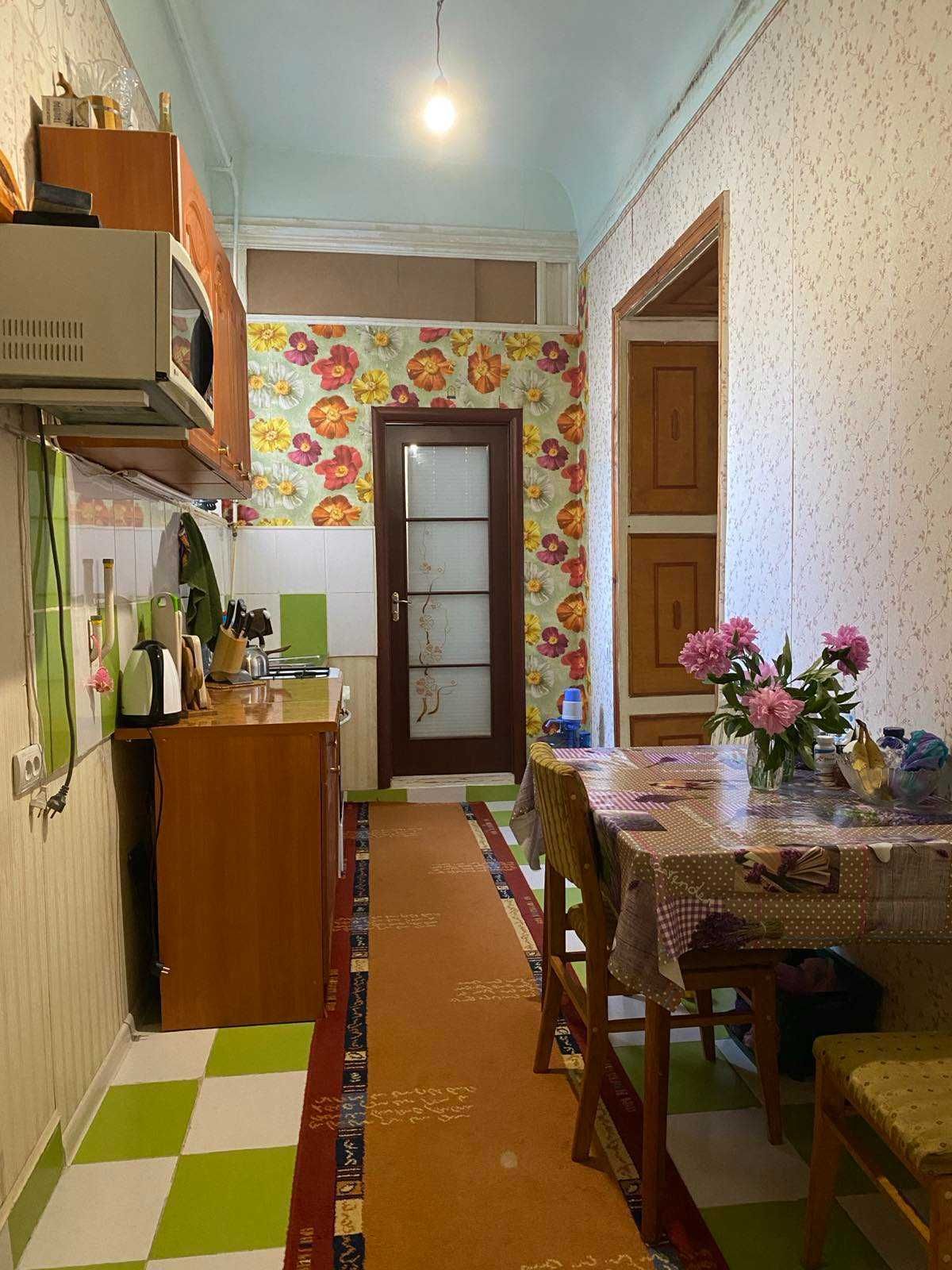 Продам 2 кімнатну квартиру в центрі Одеси !