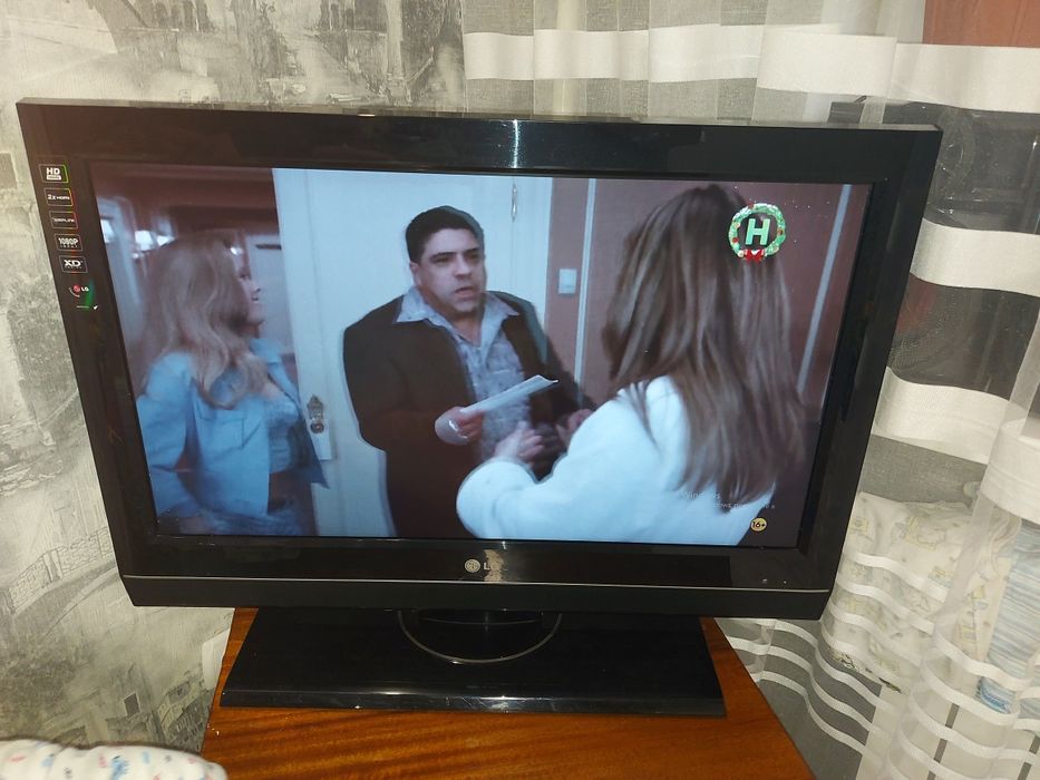 Продам телевизор LG