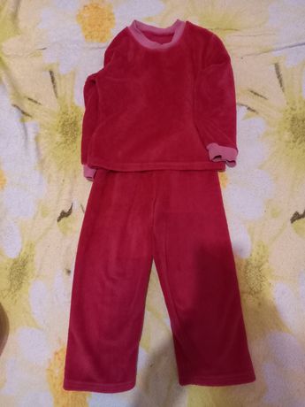 Плюшевая пижама на девочку 3-4года