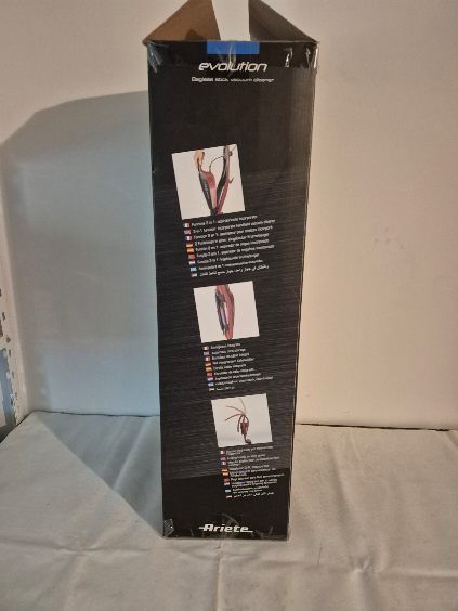 Odkurzacz 2 w 1 marki Ariete