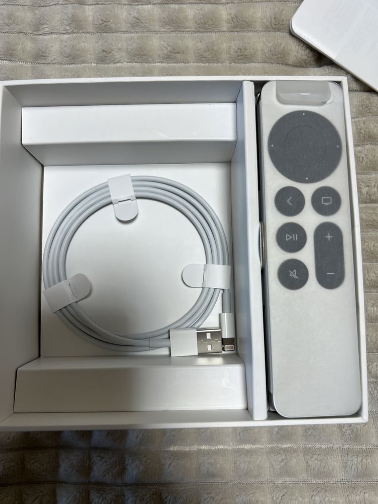 Apple TV 4k ( 32 gb)