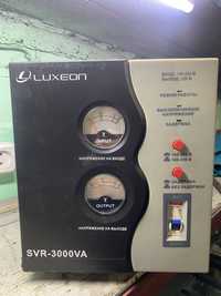 Стабилизатор напряжения LUXEON SVR-3000VA
