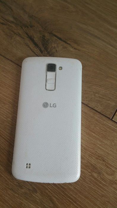 Продам мобильный телефон LG