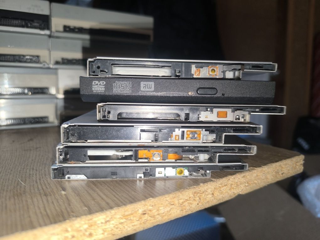 Napędy optyczne do PC i laptopów(cena za sztukę)