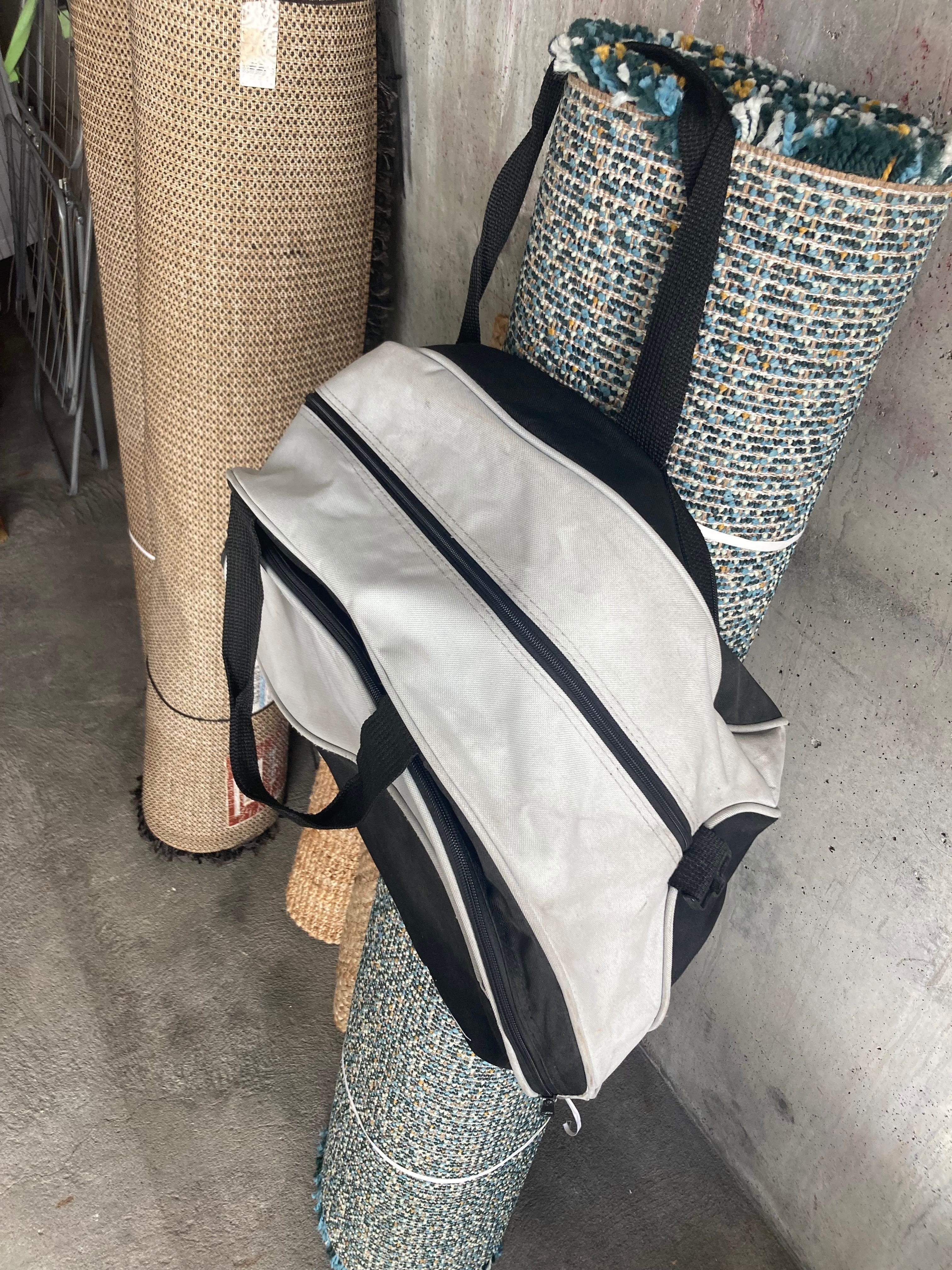 Saco de desporto NIKE preto e cinza