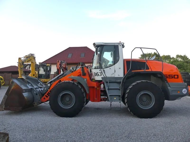 Liebherr L550 Z Niemiec / Szybkozłącze Łyżka + widły / Super Stan /  Tylko 11.000mtg / 556 566 / 554 566 / Ładowarka kołowa /