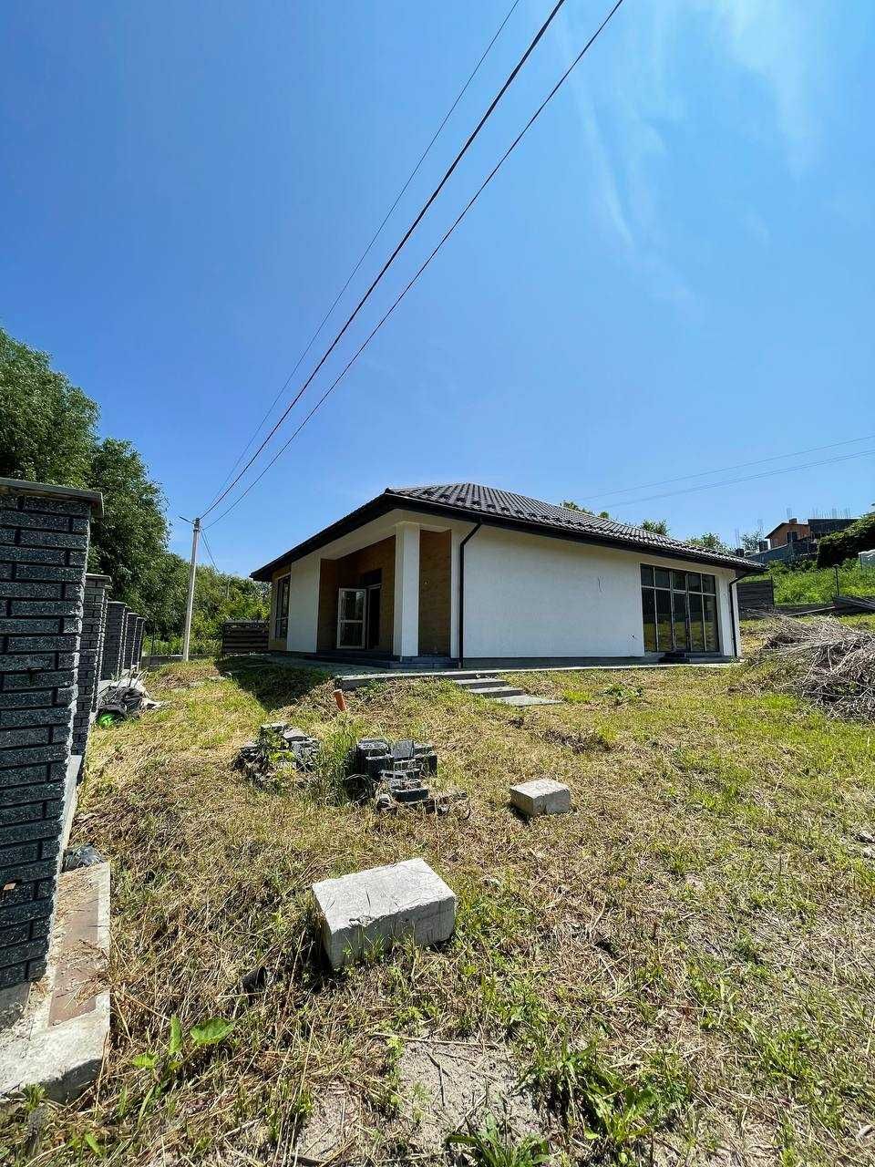 Продам одноповерховий будинок в Гатному, 146м2+9сот./150000$
