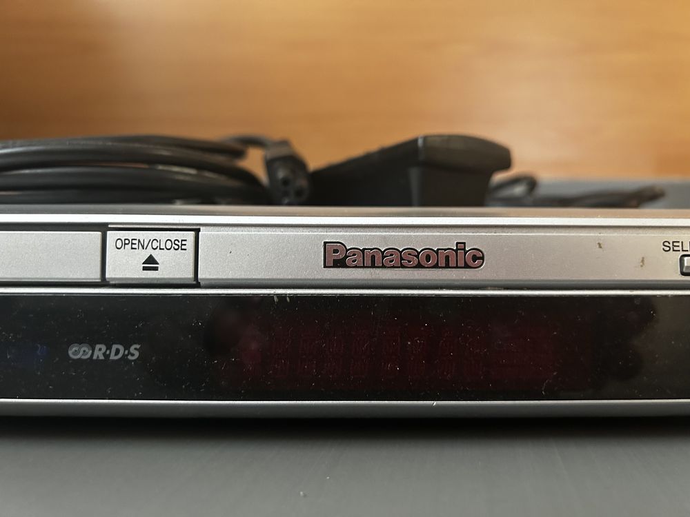 DVD Panasonic + zestaw głośników