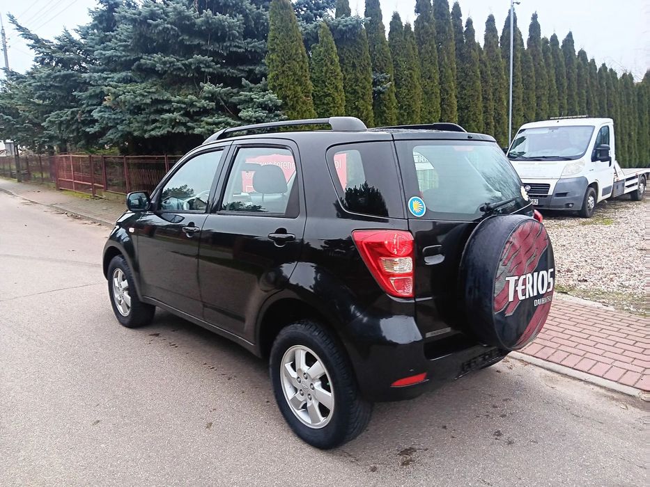 Daihatsu Terios ORYGINALNY  lakier. Bardzo mały przebieg . Nowy olej w silniku