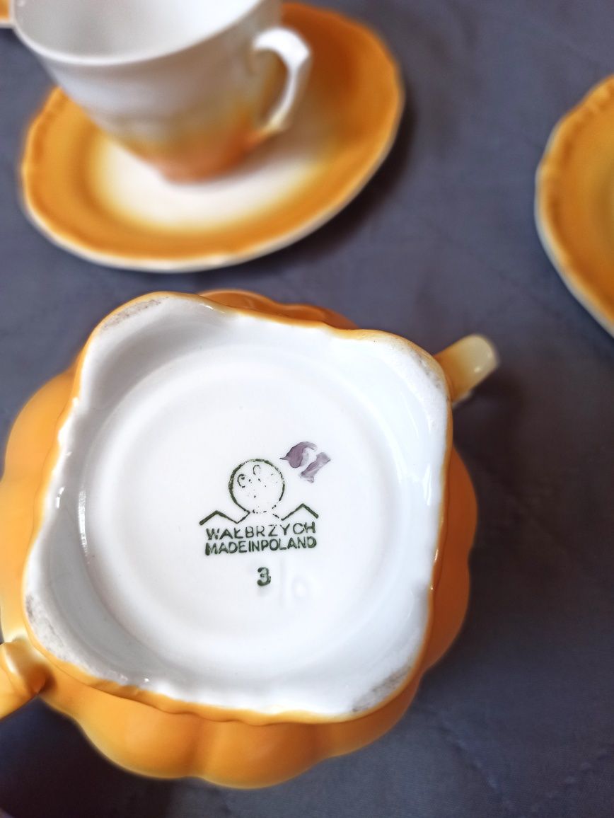Serwis kawowy zestaw 6 osób Porcelana Wałbrzych