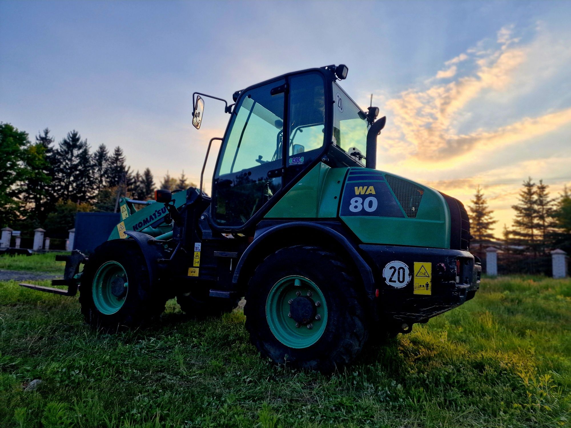 Komatsu WA 80-6 rok 2010 ładowarka kołowa  łamana przegubowa szybkozłą
