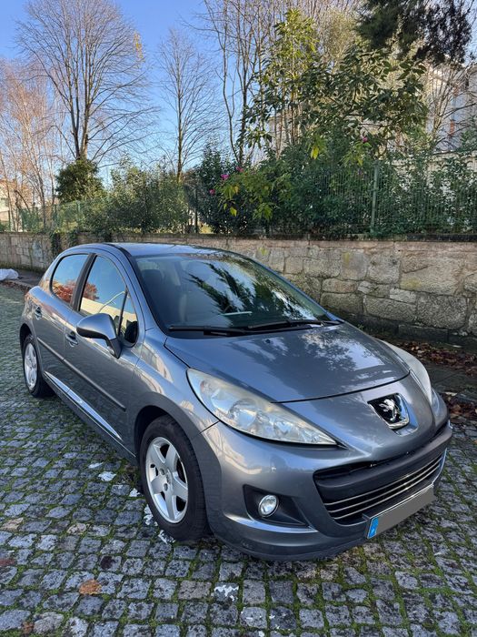 PEUGEOT 207 - 1.4 Gasolina