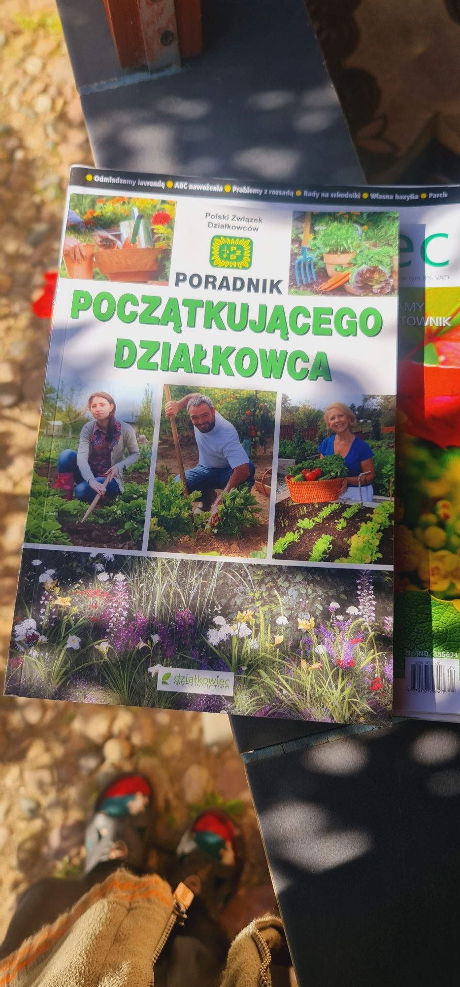 Magazyn działkowiec 6 numerów plus poradnik początkującego działkowca.