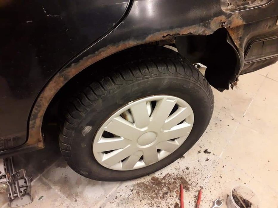 Drobne naprawy blacharsko lakiernicze pranie tapicerki lakierowanie la