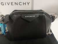 Mała Antygona marki Givenchy