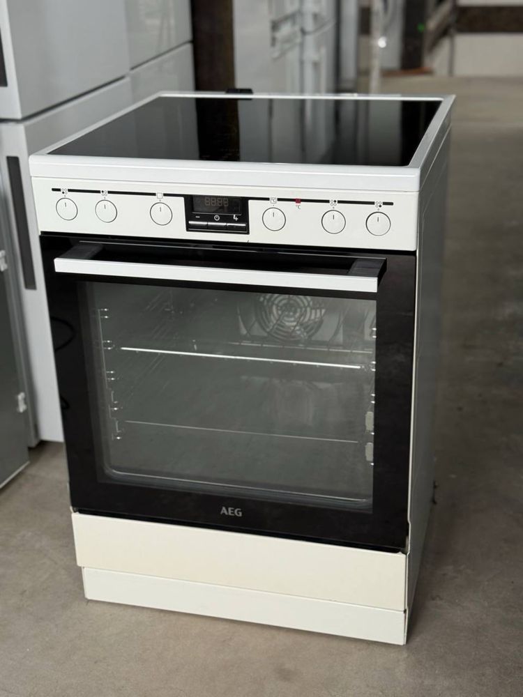 Комбінована Індукційна плита AEG 47056IU-WN з духовкою Німеччина