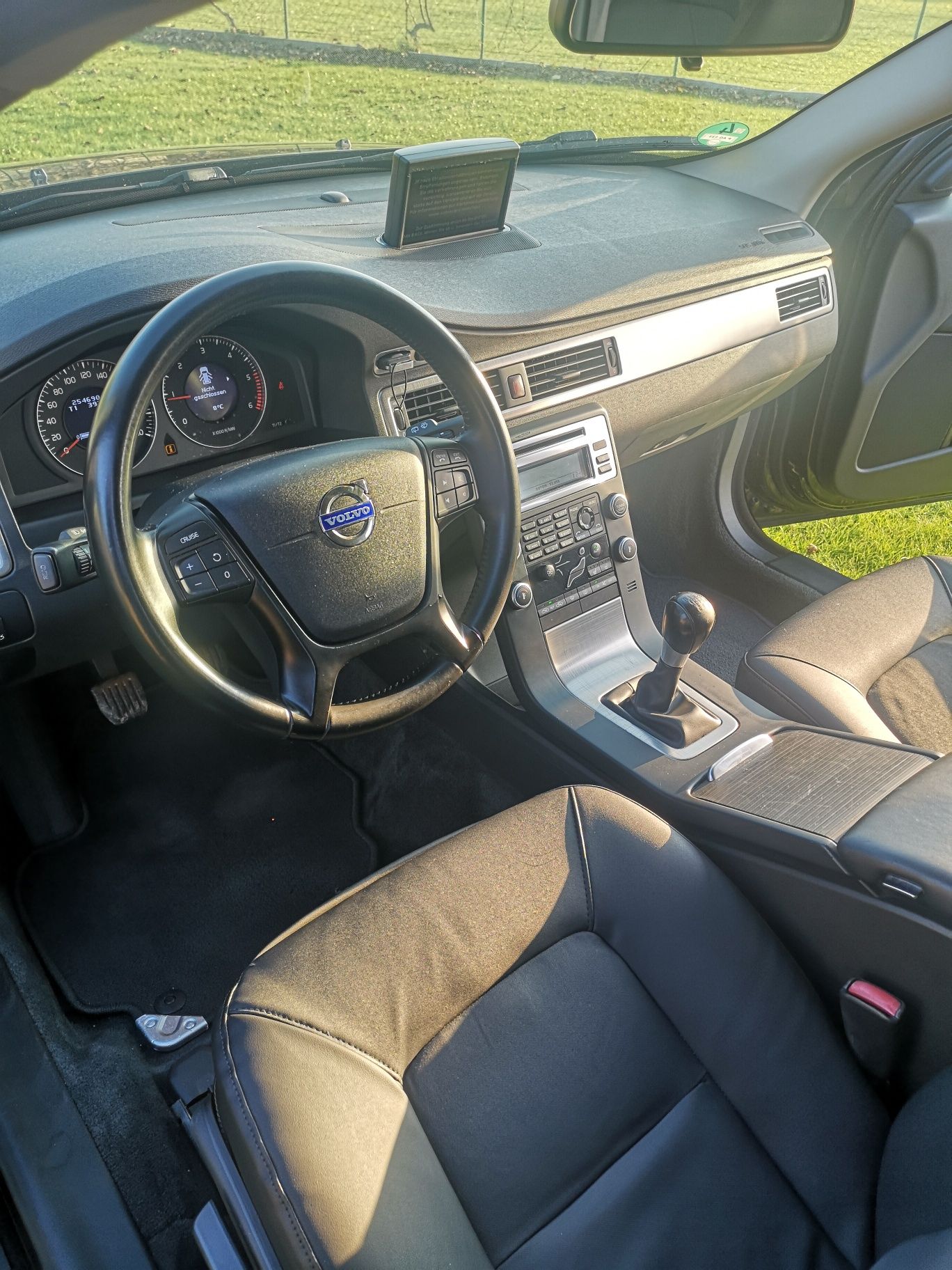VOLVO V70  2.0D 2009