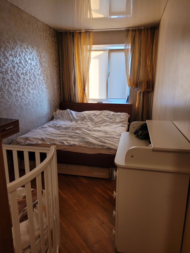 Продається 4-х кімнатна квартира по вул.Київській