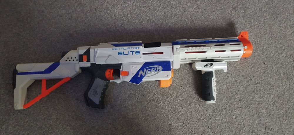 Nerf elite pistolet na strzałki