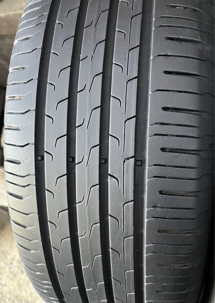 Шини Continental Eco Contact 6 R 17 215 60