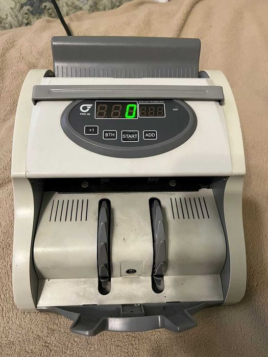 Лічильник банкнот Pro 40 neo