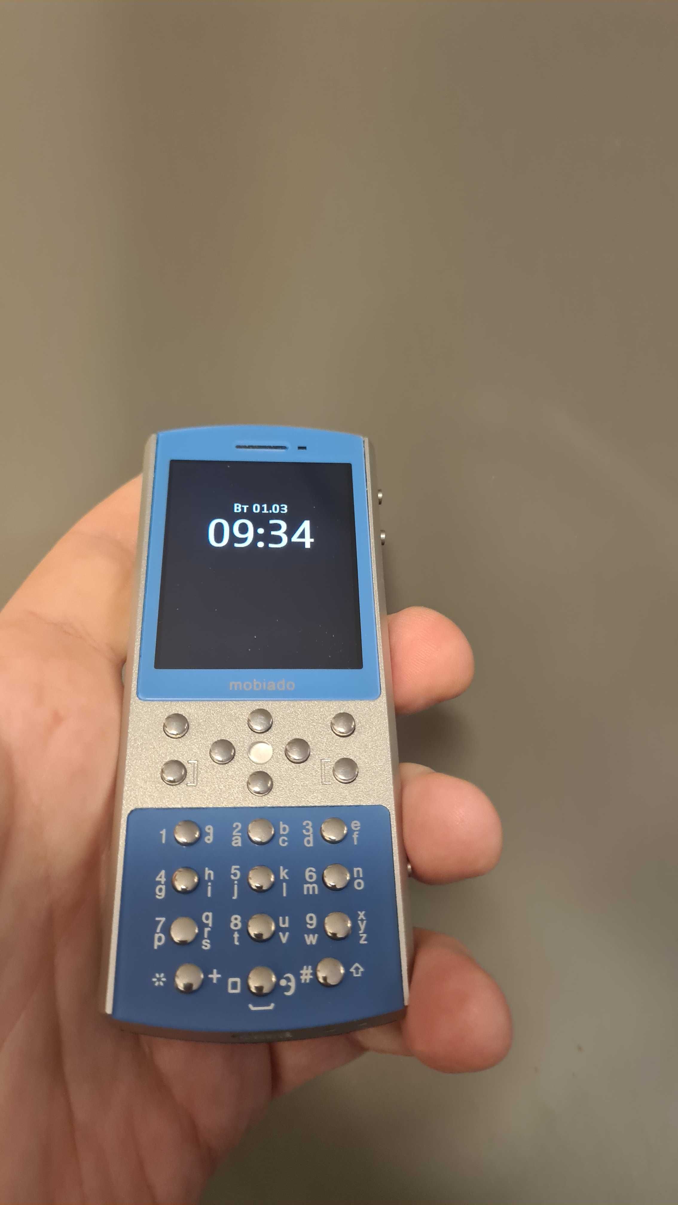 Mobiado 712 Zaf Sky Blue, Небесно голубой, мобиадо, 105, Luminosso