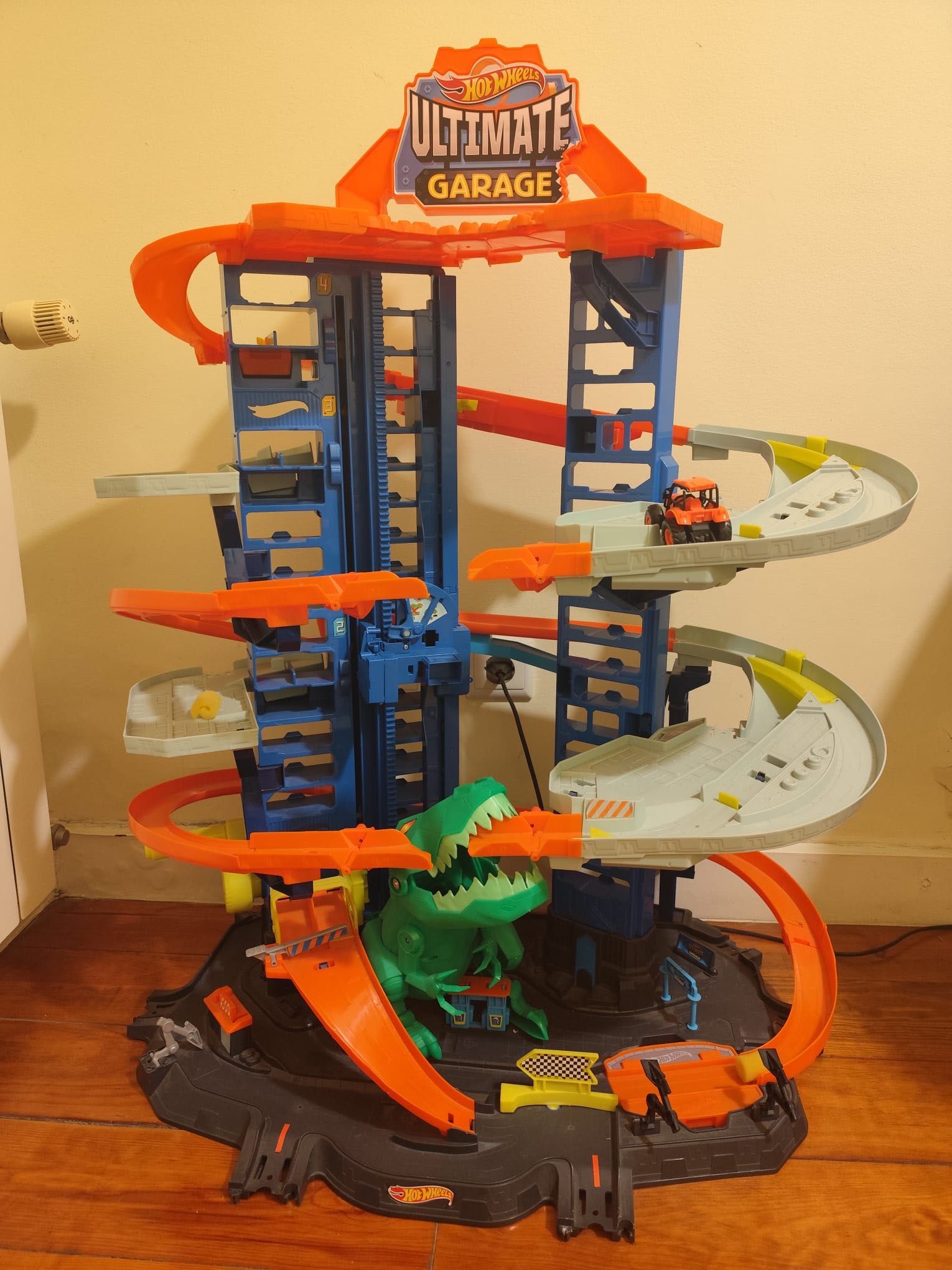 Hot Wheels City Ultimate Garage