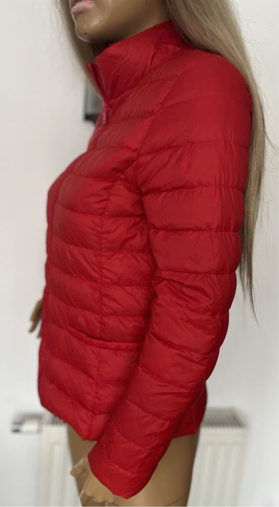H&M czerwona kurtka puchowa lekka damska przejściowa
