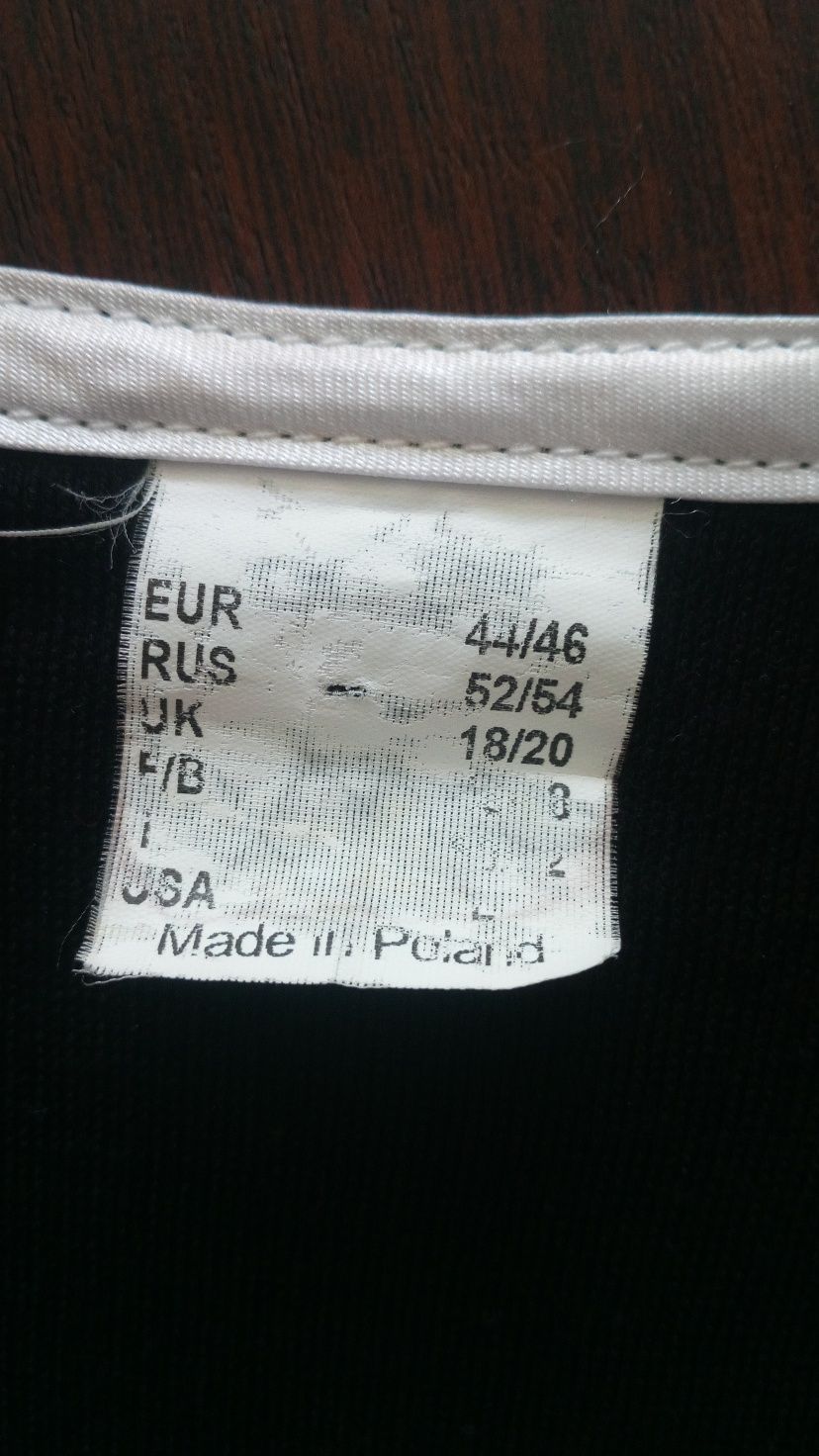 23. Bluzka damska rozmiar 44/46