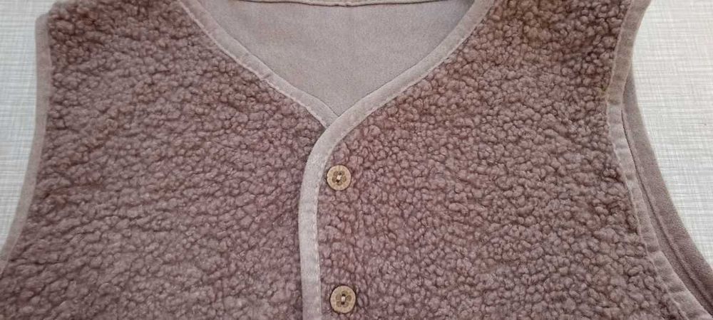 жилетка женская, теплая