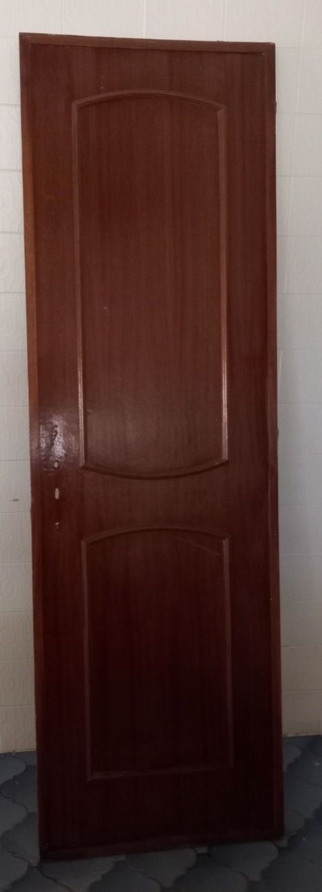 Porta interior de madeira