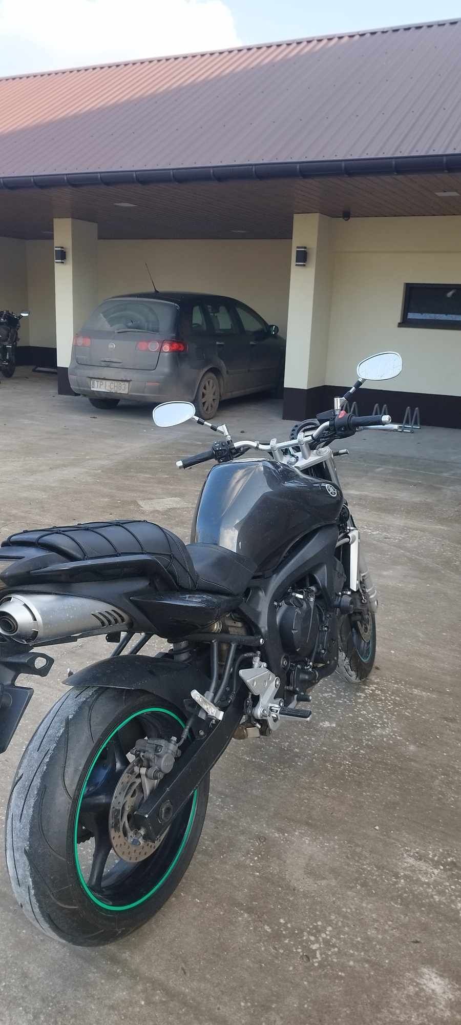 Yamaha fz6 naked black