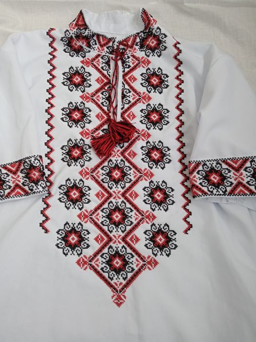 Вишиванка з бісеру чоловіча