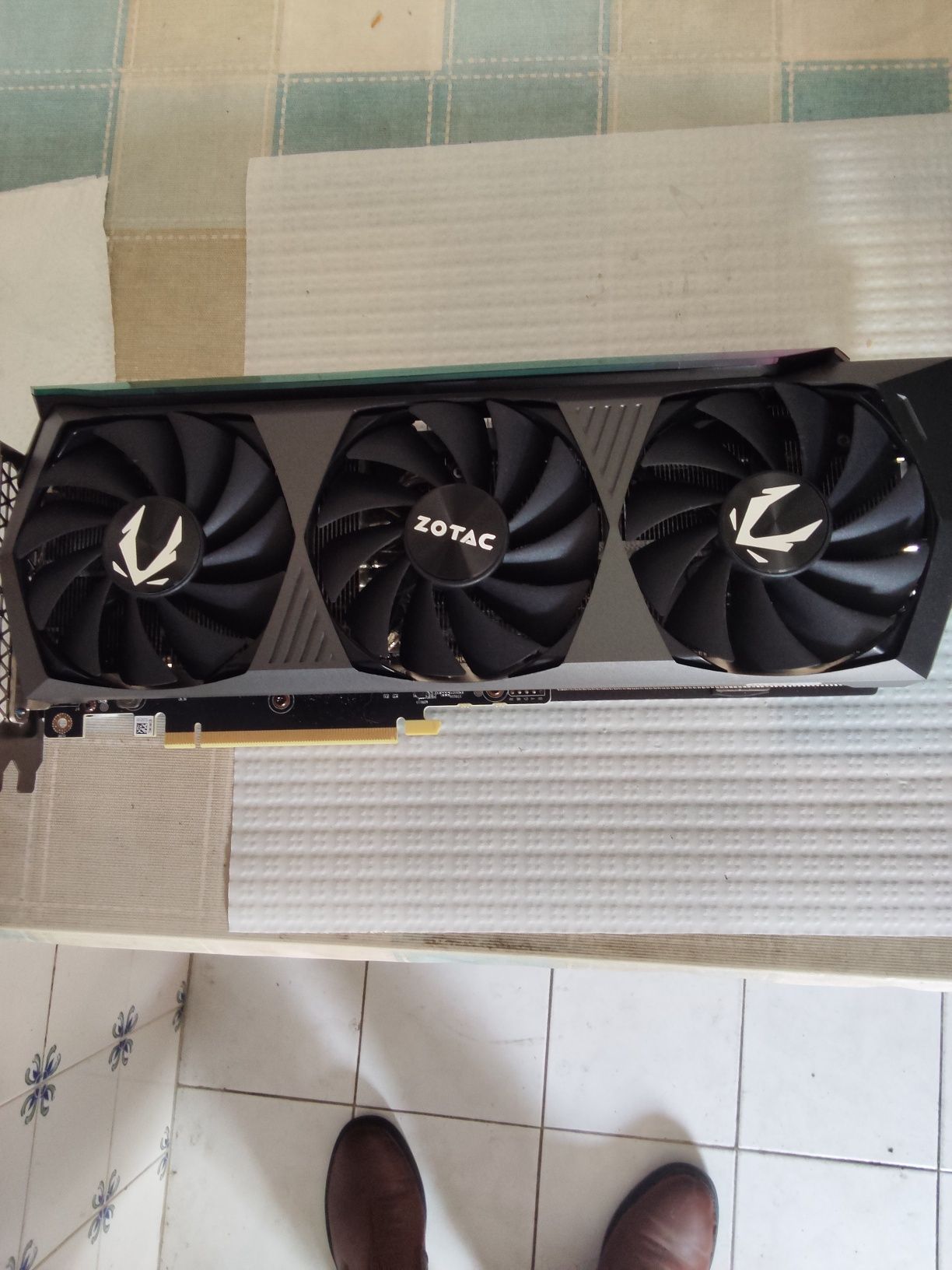 Vendo GeForce RTX 3070 Ti nova