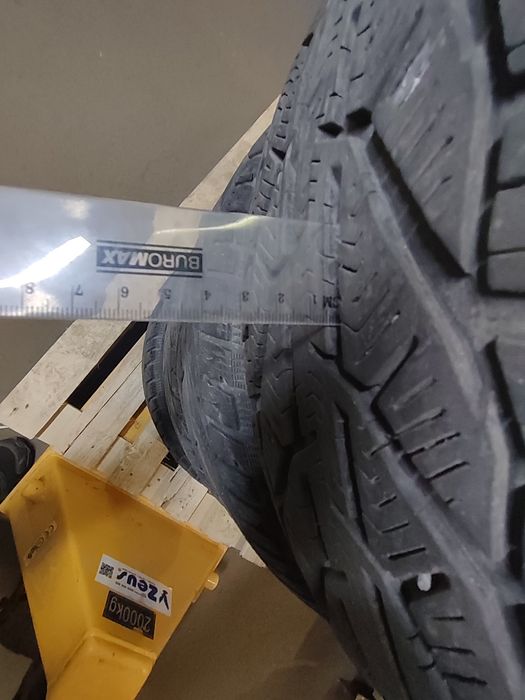 Шини зимові Strial suv winter 215/65 R16 102H