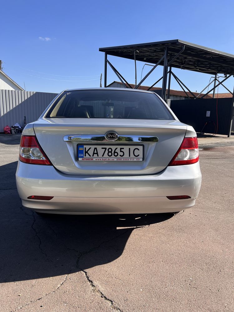 Продам автомобіль byd f3