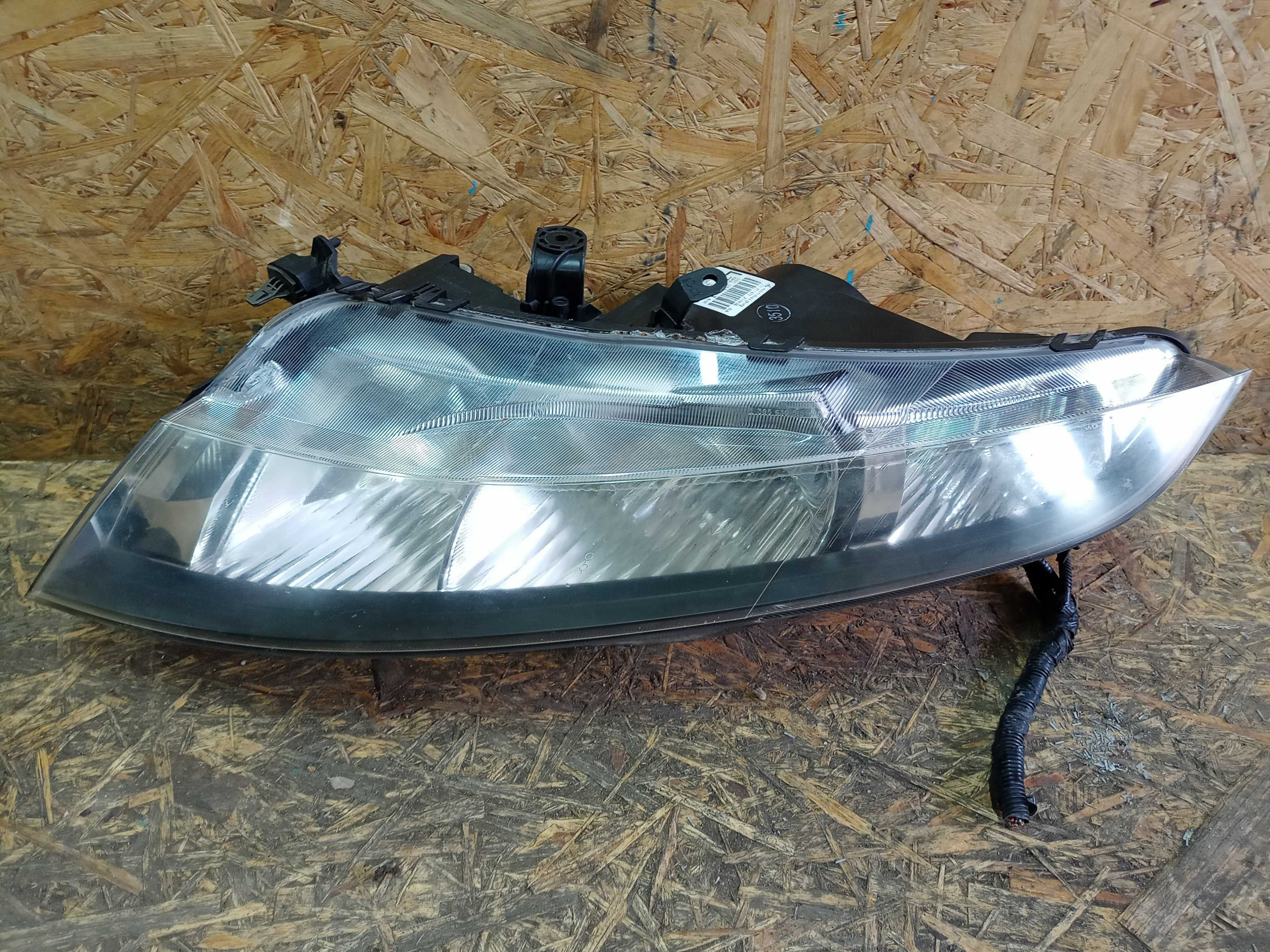 Honda Civic 8 VIII lampy prawa lewa lampa xenon przód przednie angliki