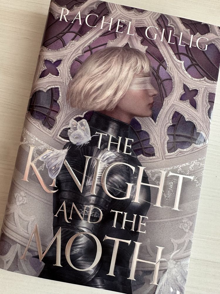 The Knight and the moth, fairyloot