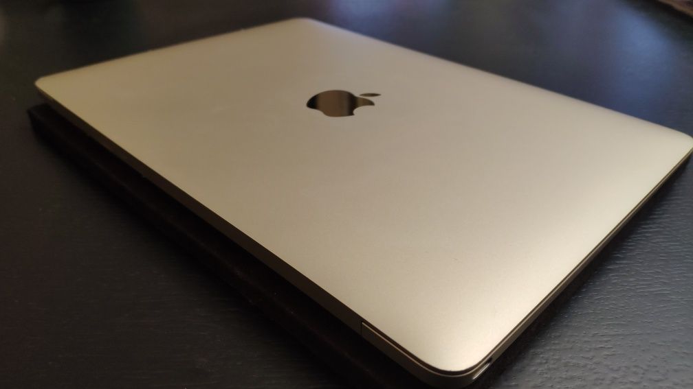 Продаю Macbook 12 (2015) – Легкость и Элегантность в Одном!