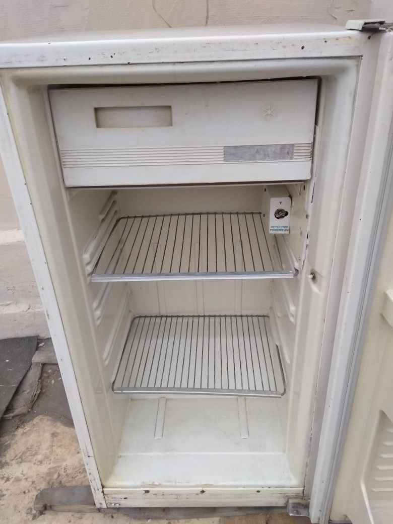 Рабочий холодильник