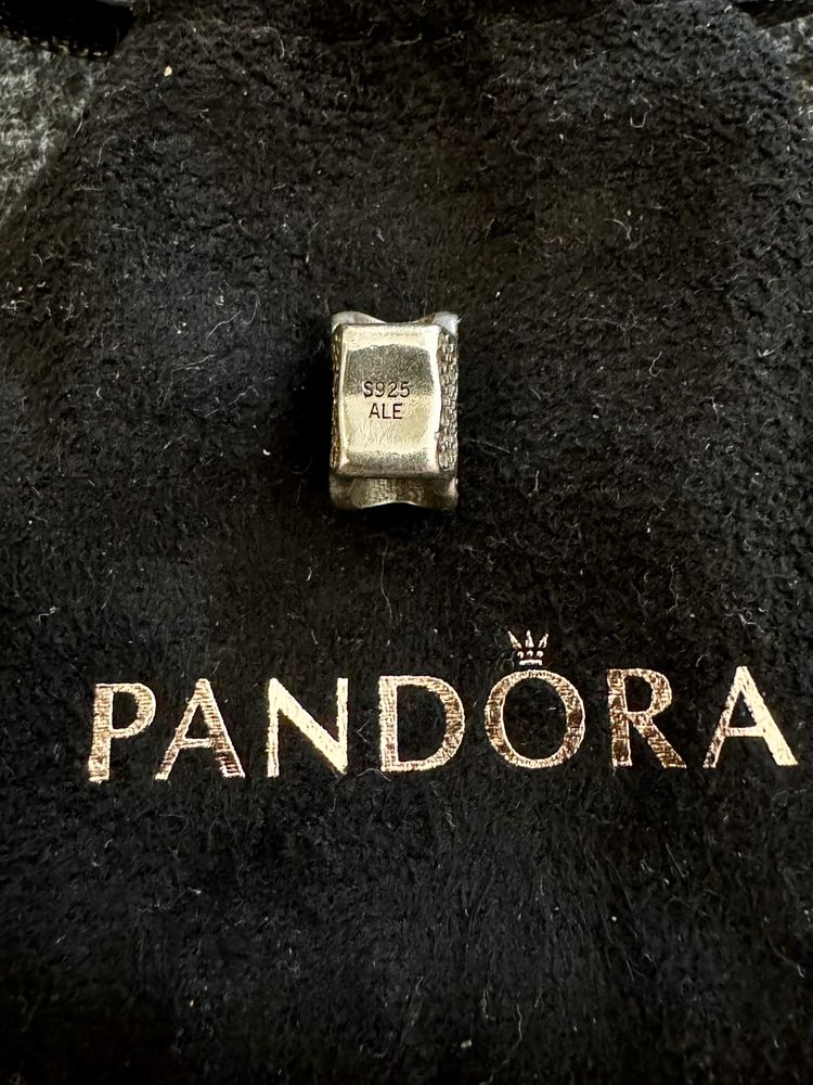 Pandora шарми