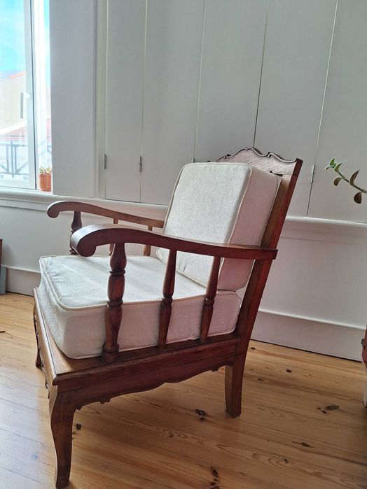 Poltrona/cadeirão de madeira dos anos 50/60