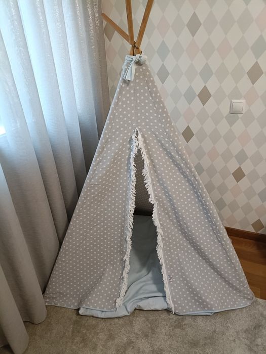 Tenda Tipi com almofadão